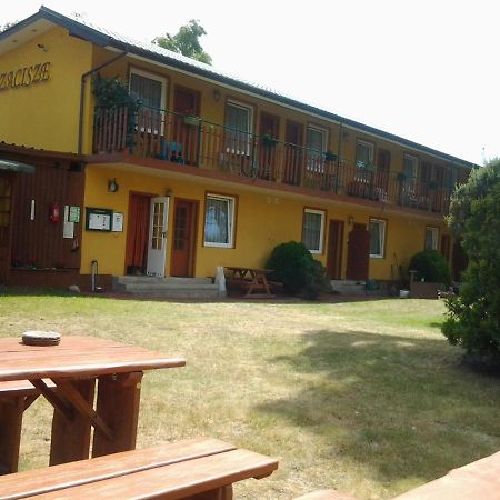 Hotel Zacisze,Klonowa 17 Dźwirzyno Esterno foto