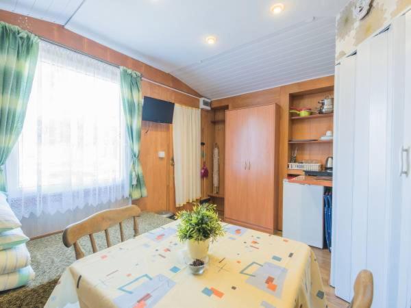Hotel Zacisze,Klonowa 17 Dźwirzyno Esterno foto