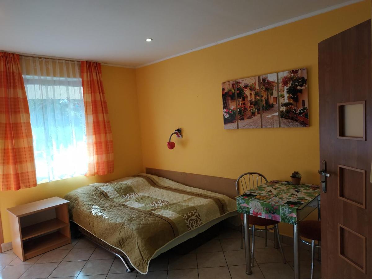 Hotel Zacisze,Klonowa 17 Dźwirzyno Esterno foto